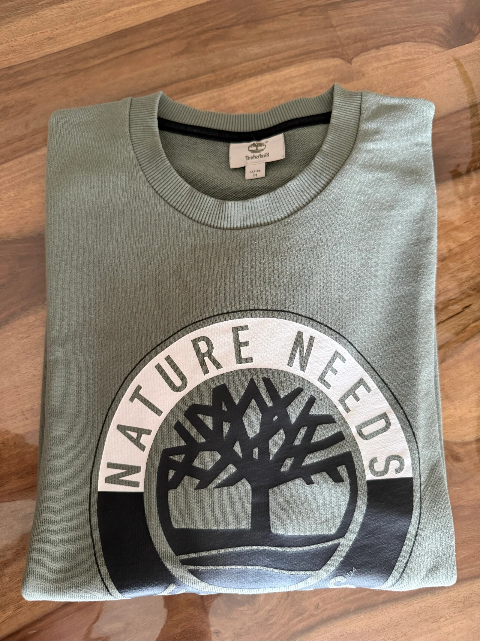 Sudadera Timberland para adolescentes de 16 años 174 M verde Nature Needs Heroes en perfecto estado – photo 3